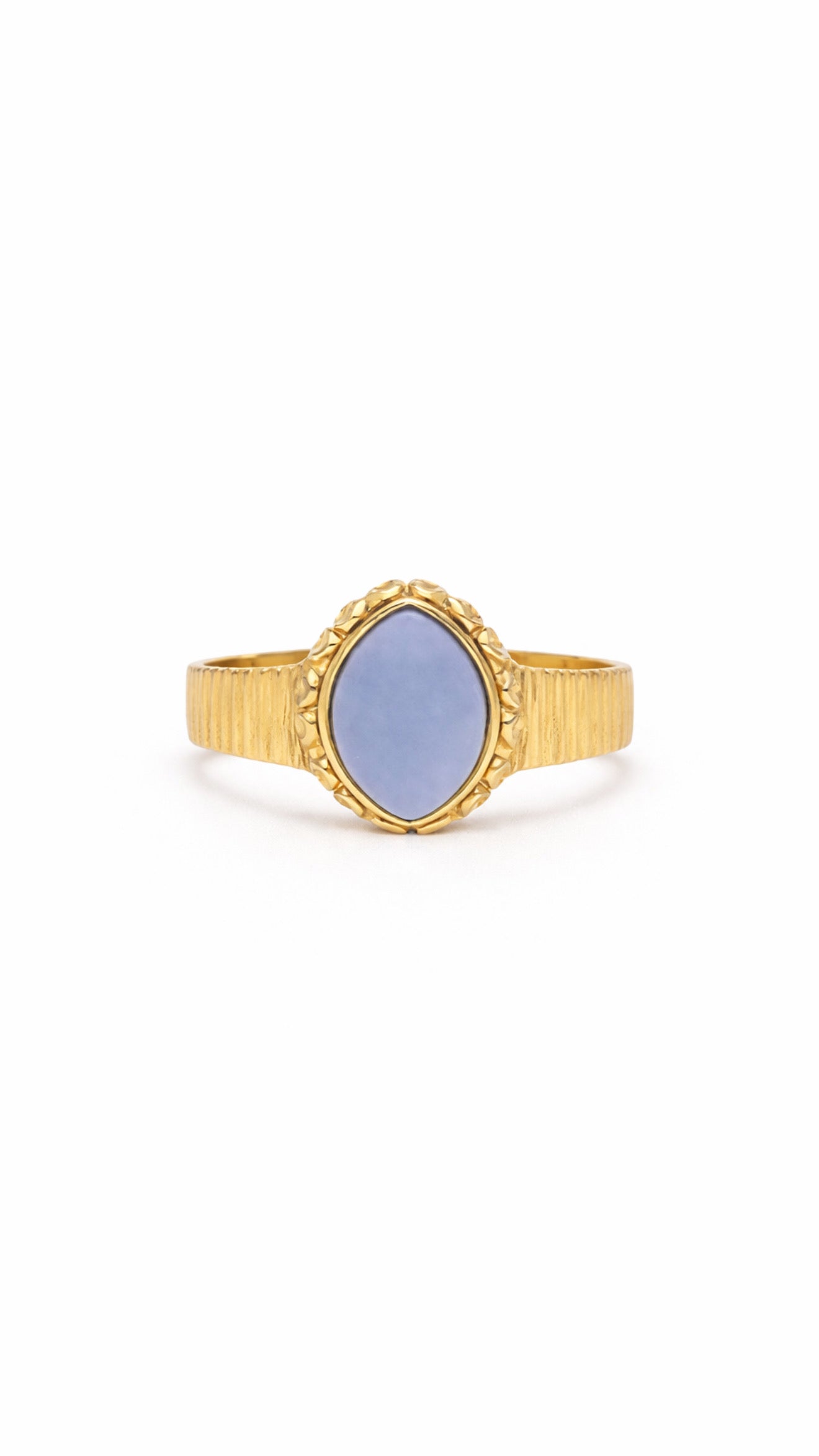 Antique 18ct Gold Chalcedony Ring (1863)